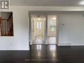 2745 Baseline Rd in Ottawa, ON - Building Photo - Building Photo