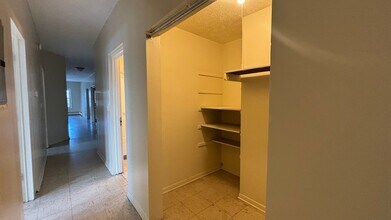 1083 Worthington St-Unit -1083-3R in Springfield, MA - Building Photo - Building Photo