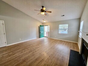 1324 Bishop Pine Dr in Ladson, SC - Building Photo - Building Photo