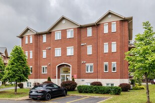 14380 Jolicoeur Rue in Pierrefonds, QC - Building Photo