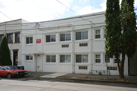 Laurelhurst Studios in Portland, OR - Building Photo - Building Photo