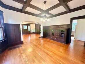 4727 NE 10th Ave in Portland, OR - Building Photo - Building Photo