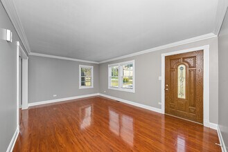 604 Revere Rd in Glenview, IL - Building Photo - Building Photo