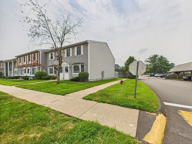 68 Joiners Rd in Rocky Hill, CT - Building Photo - Building Photo