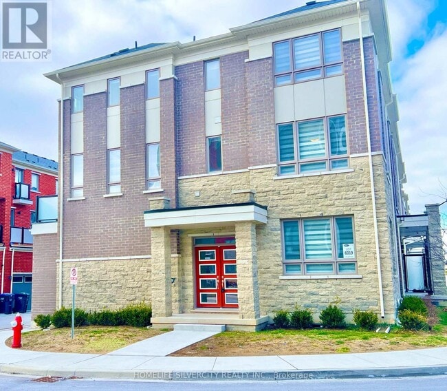 property at 270-270 Lagerfeld Dr