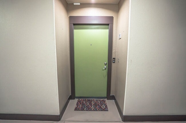 24505 Town Center Dr in Santa Clarita, CA - Building Photo - Building Photo