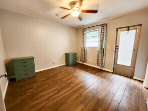 1610 Shirley Ct-Unit -#4 in Lantana, FL - Building Photo - Building Photo