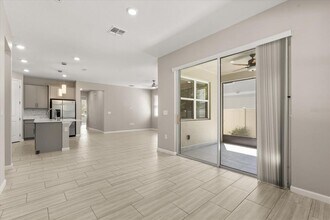 4028 Southern Vis Lp in St. Cloud, FL - Building Photo - Building Photo