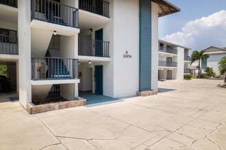 Admirals Bay Condominiums in Ft. Myers, FL - Building Photo - Building Photo