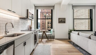 The Commonwealth Building in Pittsburgh, PA - Building Photo