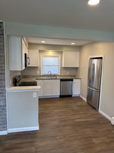 43 Russett Ln in Levittown, PA - Foto de edificio - Building Photo