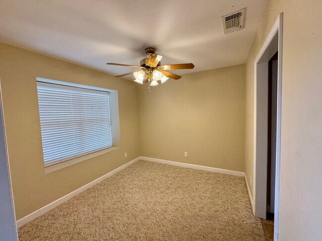 208 Sawyer Ln in Apalachicola, FL - Building Photo - Building Photo