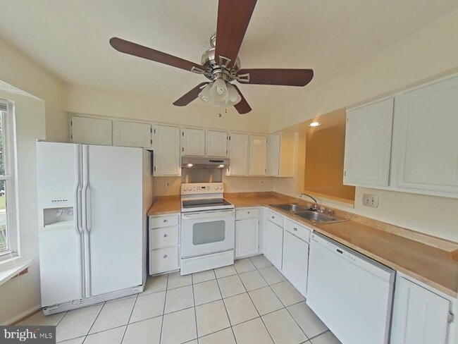 12443 Port Haven Dr in Germantown, MD - Building Photo - Building Photo