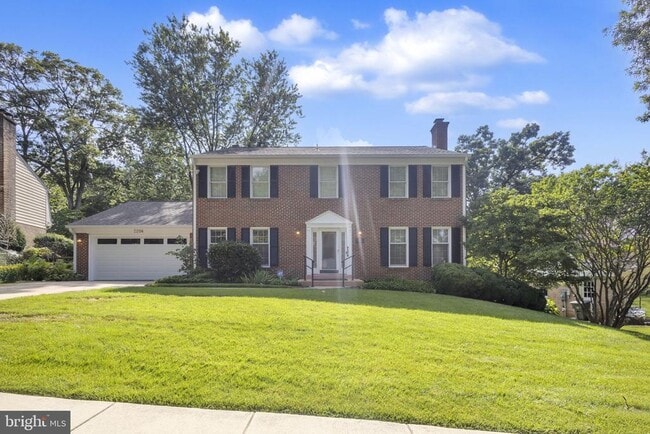 property at 2206 Fort Ward Pl