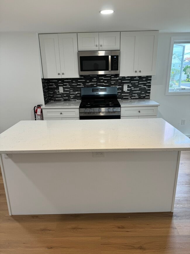 36 Orchard St, Unit 1 in Summit, NJ - Building Photo - Building Photo