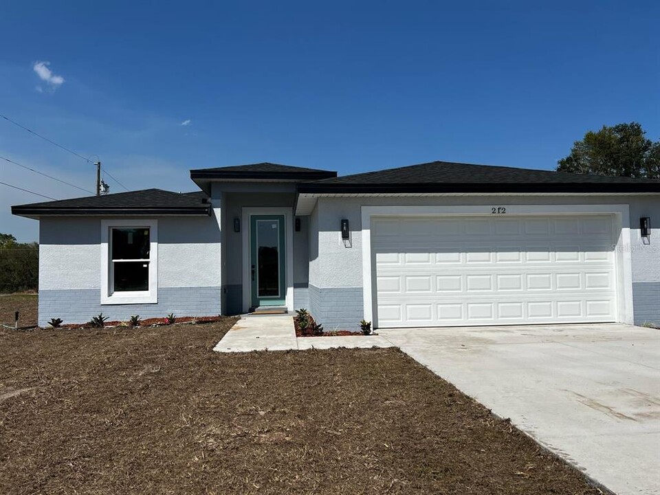 212 Locust Pass Trail in Ocala, FL - Building Photo