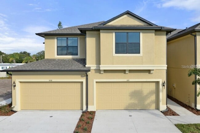 property at 5146 Bay Isle Cir