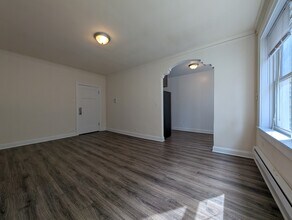 2930 W Palmer St, Unit 2936-208 in Chicago, IL - Building Photo - Building Photo