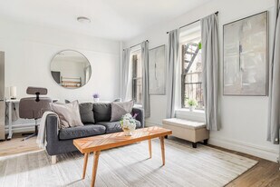 177 Waverly Pl, Unit SI FL3-ID1075286P in New York, NY - Building Photo