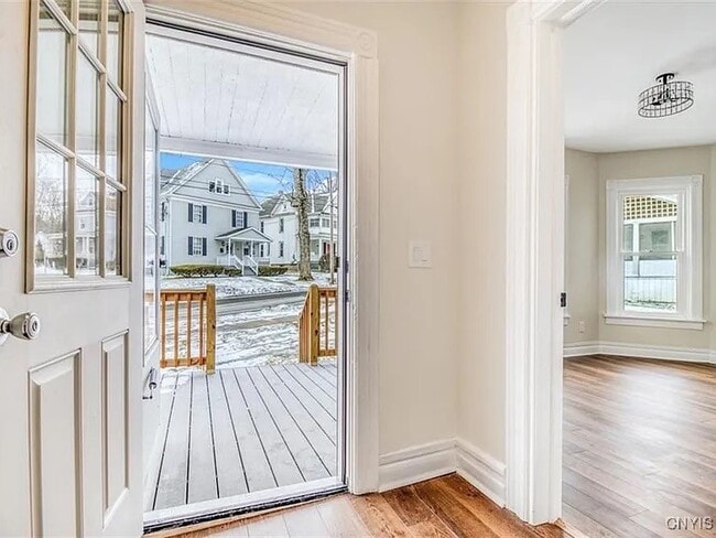 26 Paris Rd in New Hartford, NY - Building Photo - Building Photo