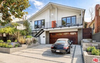 7826 W 80th St in Los Angeles, CA - Building Photo