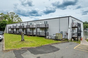 469-473 River Styx Rd in Hopatcong, NJ - Building Photo