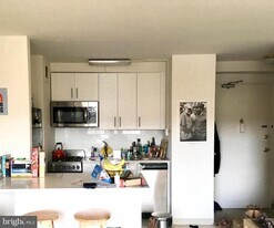 1806 Rittenhouse Square in Philadelphia, PA - Building Photo