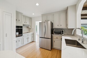 14 Ash Ave in Corte Madera, CA - Building Photo - Building Photo
