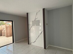 1705 17th Ln in Palm Beach Gardens, FL - Building Photo - Building Photo