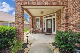 9510 Comstock Meadows Dr in Houston, TX - Foto de edificio - Building Photo