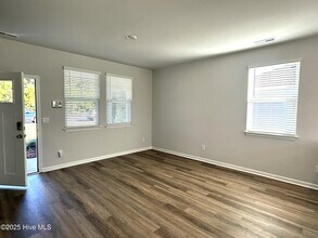 300 N Atlantic Ave in Wilmington, NC - Building Photo - Building Photo