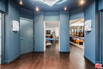 577 E Channel Rd in Santa Monica, CA - Building Photo - Building Photo