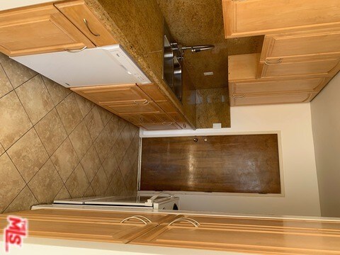406 N Palm Dr-Unit -303 in Beverly Hills, CA - Building Photo - Building Photo