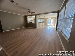 3221 Prichard Pl in Schertz, TX - Foto de edificio - Building Photo