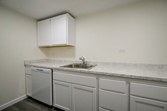 42828 Gibson Rd in Albany, OH - Building Photo - Building Photo