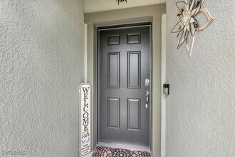 16049 Beachberry Dr in North Fort Myers, FL - Building Photo - Building Photo