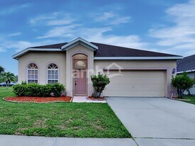 34512 Smart Dr in Zephyrhills, FL - Building Photo