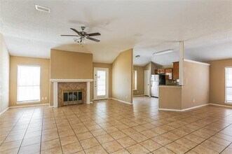 5104 Redwater Dr in Arlington, TX - Building Photo - Building Photo