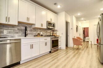 204 19th St in Union City, NJ - Building Photo - Building Photo