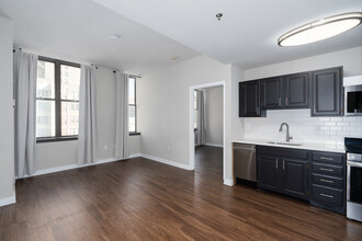 1530 Chestnut in Philadelphia, PA - Building Photo - Interior Photo