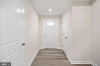 7263 Congressional Cir in Ruther Glen, VA - Building Photo - Building Photo