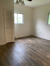 108 Seneca Ln in Evans City, PA - Building Photo - Building Photo