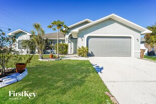 1828 SW 3rd Pl in Cape Coral, FL - Building Photo
