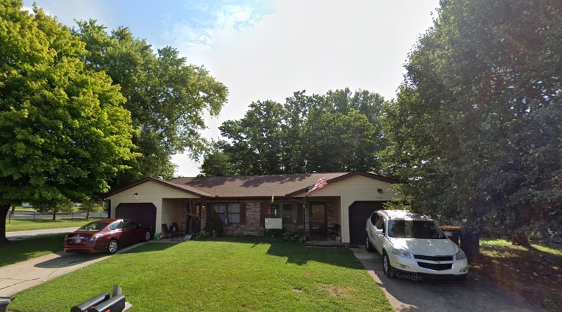 403 S Park Square Dr in Bloomington, IN - Building Photo