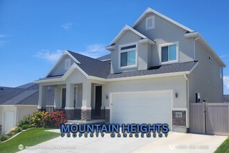3861 Spring Brook Ln in Lehi, UT - Building Photo - Building Photo
