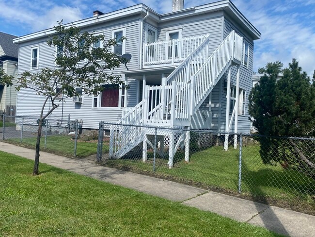 301 McCool Ave, Unit 2