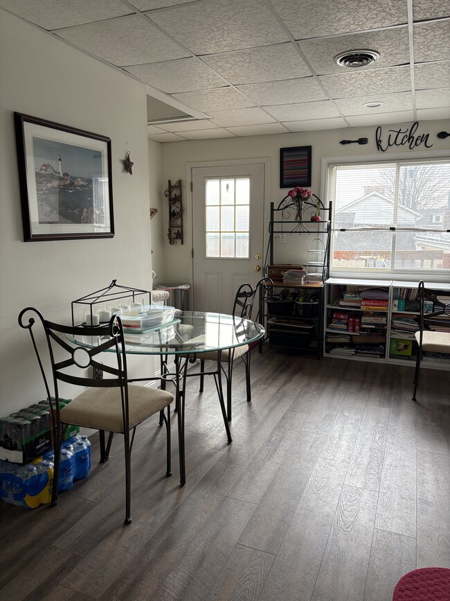 507 7th Ave, Unit 1 in Carnegie, PA - Building Photo - Building Photo