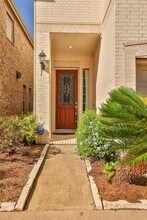 10126 Holly Chase Dr in Houston, TX - Building Photo - Building Photo