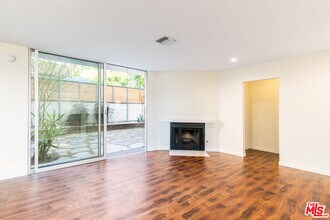 1856 Silverwood Terrace in Los Angeles, CA - Building Photo - Building Photo