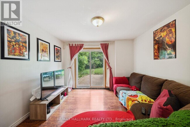 114 Angus Dr in Toronto, ON - Building Photo - Building Photo